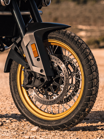 CF Moto 800MT Explorer 2025, ADV Cao Cấp Nhất, Chính Hãng, Giá Tốt tại Cần Thơ