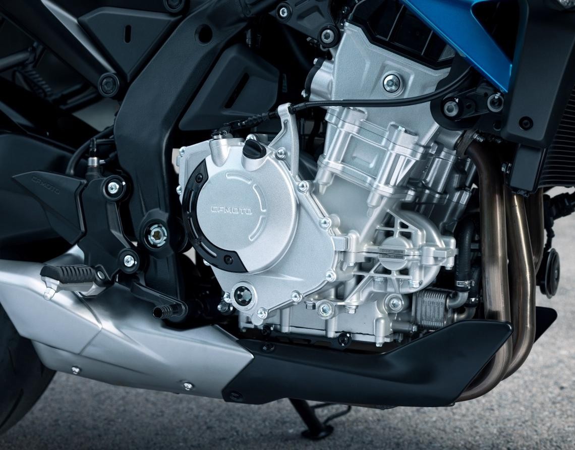 CF Moto 675NK 2025, Động Cơ 3 Xilanh Thẳng Hàng, Chính Hãng, Gía Rẻ tại Cần Thơ