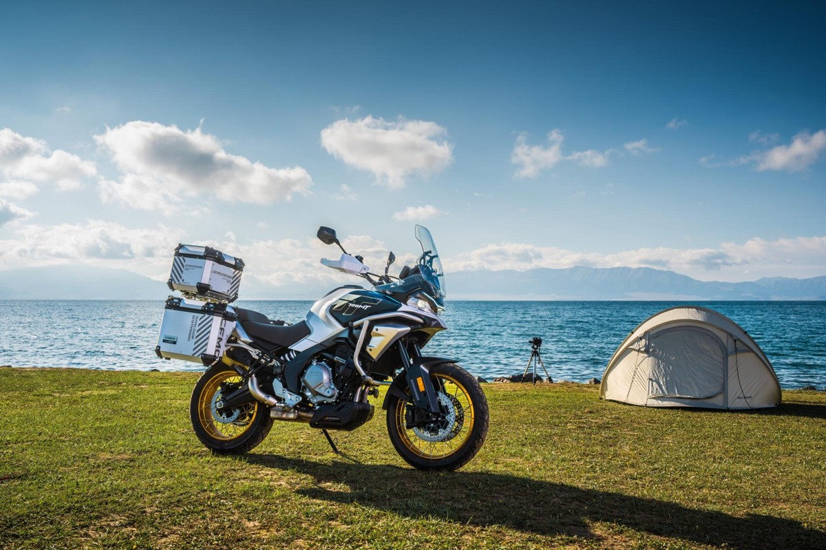 CF Moto 700MT 2025, ADV Tầm Trung Cao Cấp, Giá Rẻ, Chính Hãng tại Cần Thơ