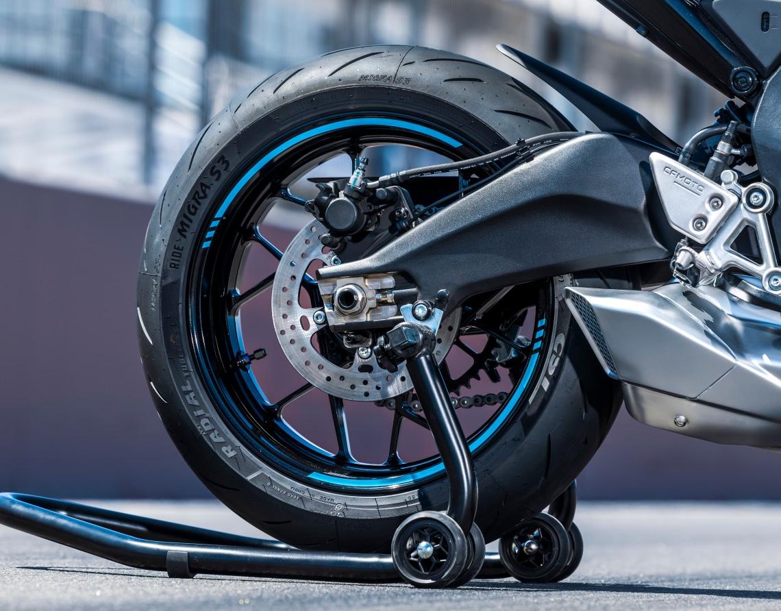 CF Moto 675SR-R 2025 3 Xi Lanh Ngang, Siêu Thể Thao, Giá Rẻ tại Cần Thơ