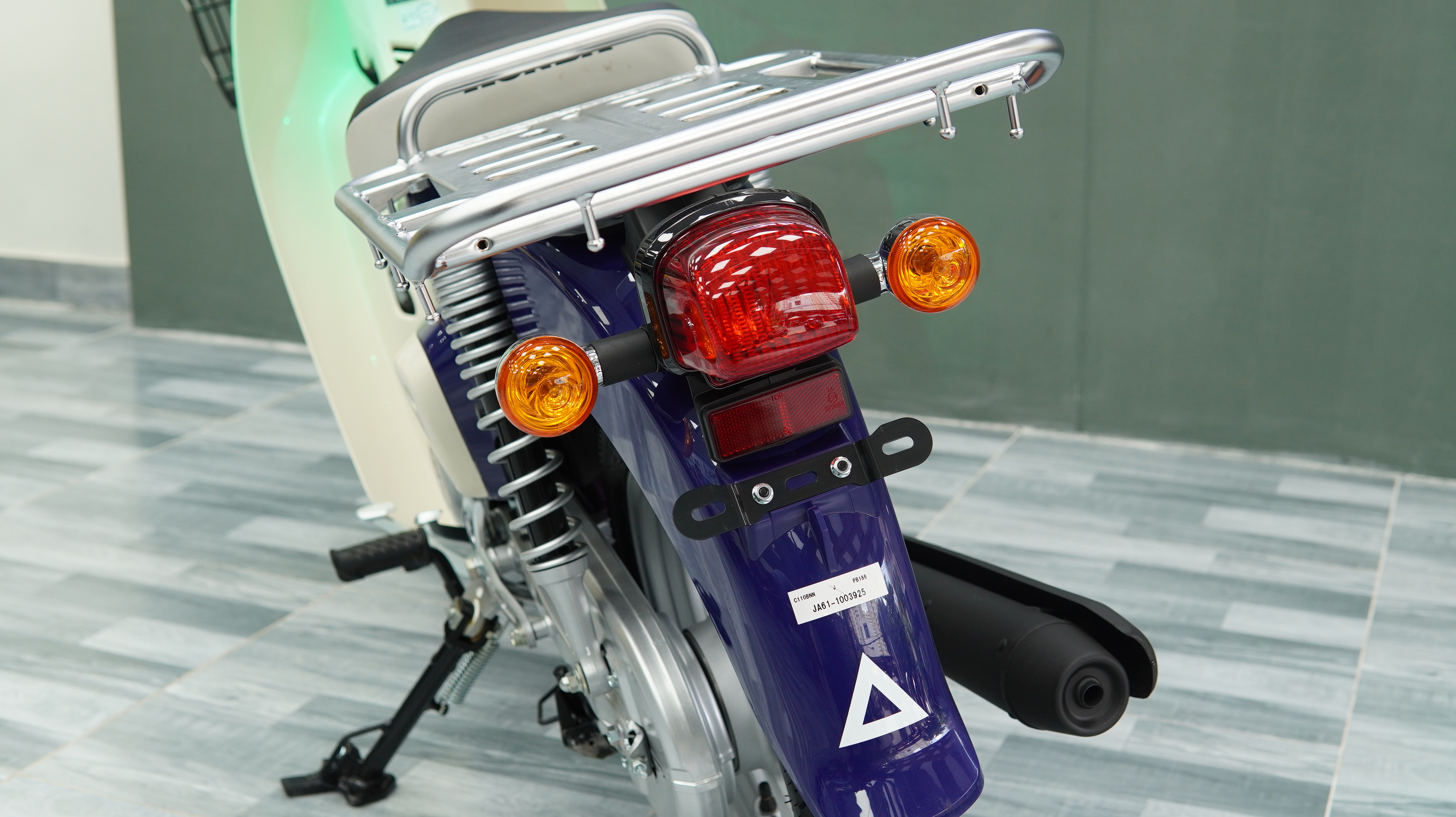 Honda Super Cub 110 Pro ABS 2025, Nhập Khẩu Chính Hãng Từ Nhật tại Cần Thơ