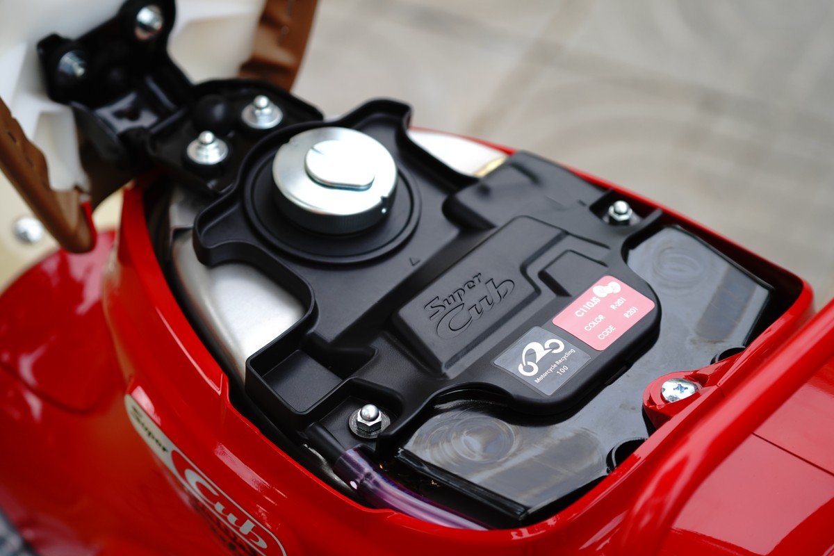 Honda Super Cub 110ABS Hello Kitty Edition, Made In Japan tại Cần Thơ