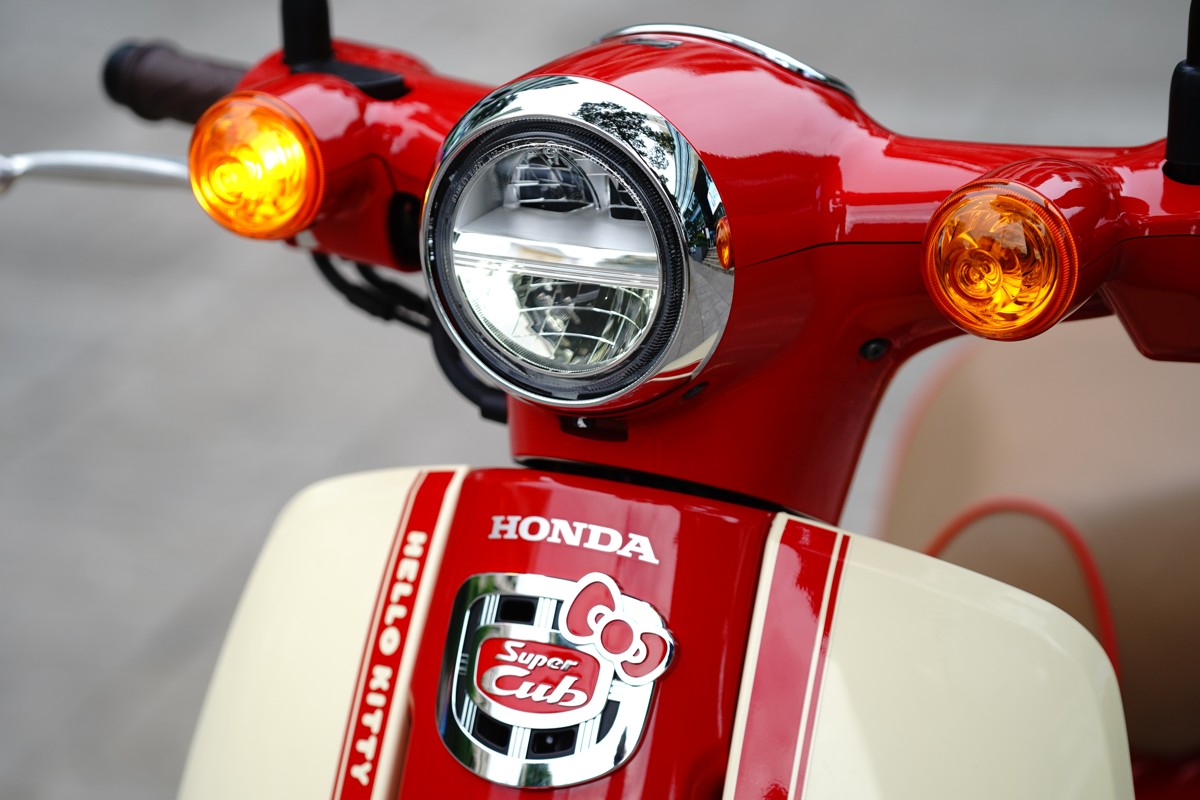 Honda Super Cub 110ABS Hello Kitty Edition, Made In Japan tại Cần Thơ