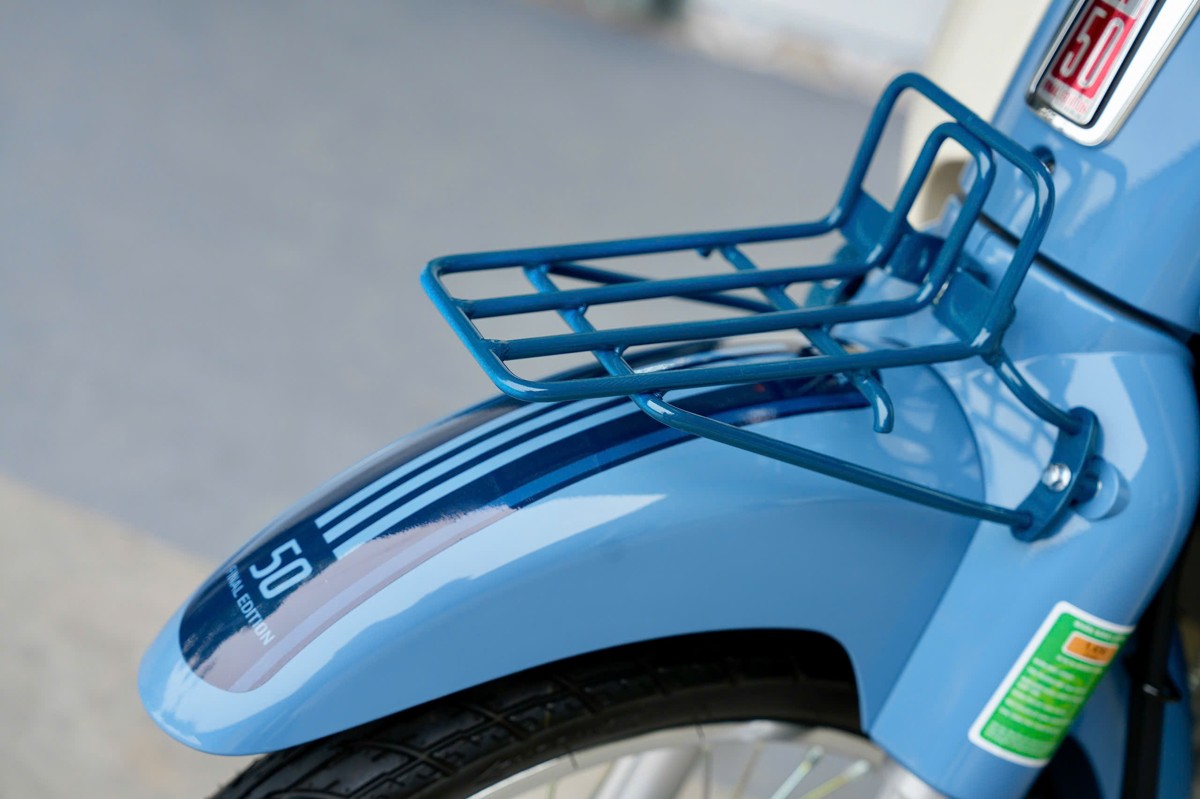 Honda Super Cub 50 Final Edition Custom Độc Quyền 12 phụ kiện