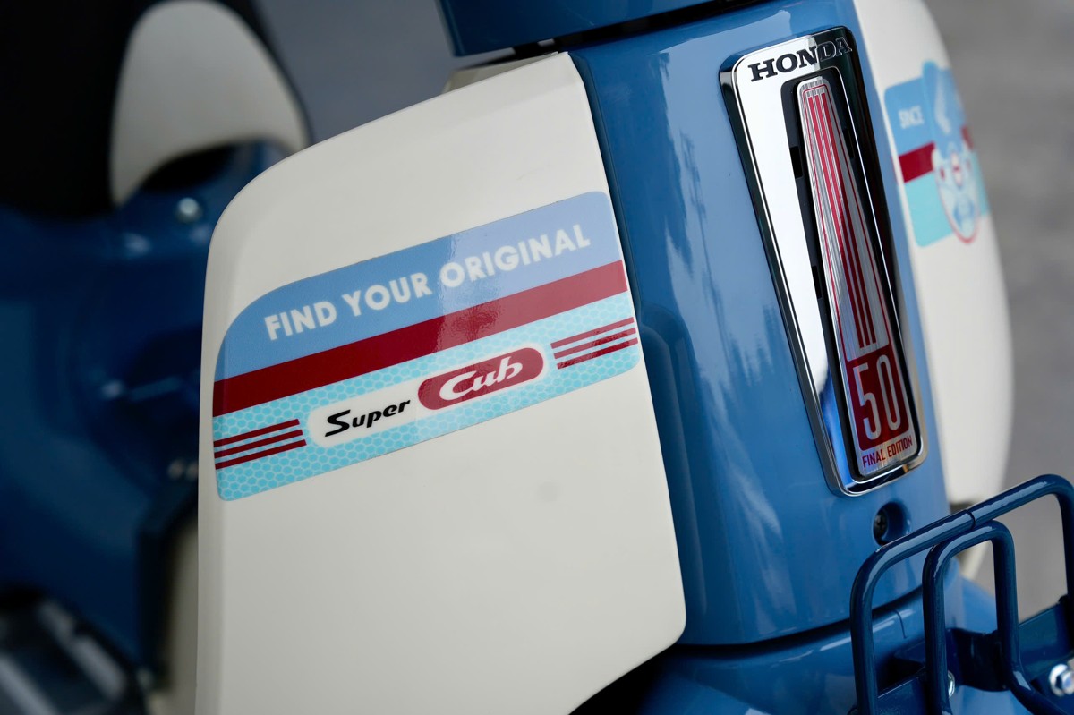 Honda Super Cub 50 Final Edition Custom Độc Quyền 12 phụ kiện