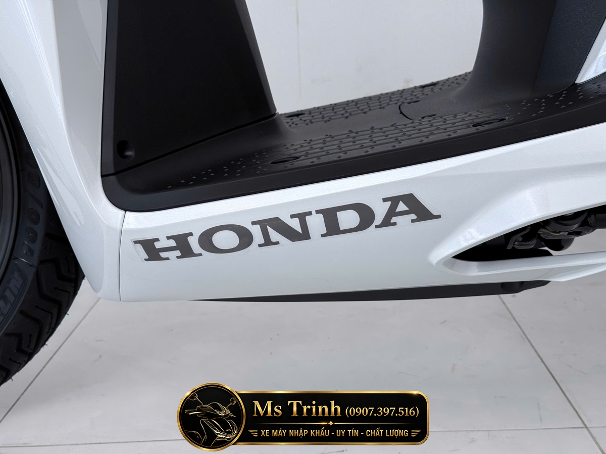 Honda SH150i Special Edition Standard nhập HMR Ý màu trắng tại Moto Cần Thơ: Giá trị nằm trong từng chi tiết nguyên bản