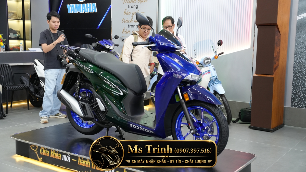 Honda SH150i Vetro Sapphire - Green tại Moto Cần Thơ: SH Ý 2 trong 1 giới hạn 200 xe