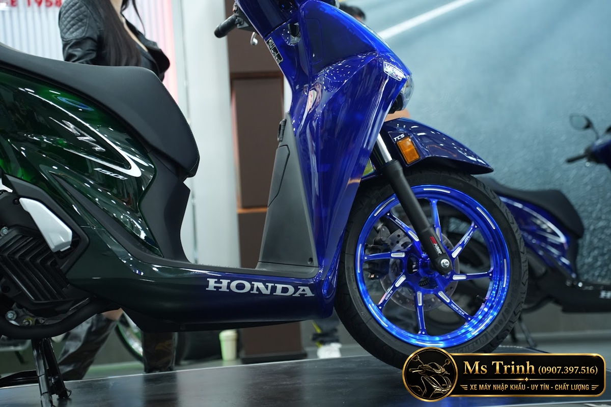 Honda SH150i Vetro Sapphire - Green tại Moto Cần Thơ: SH Ý 2 trong 1 giới hạn 200 xe