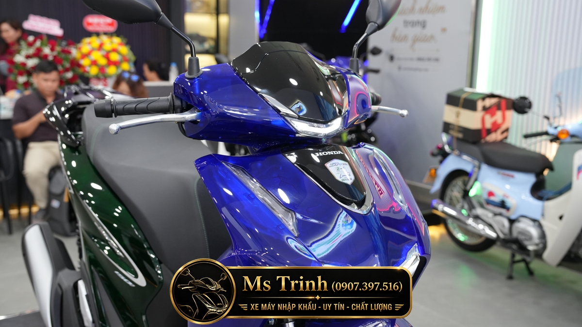 Honda SH150i Vetro Sapphire - Green tại Moto Cần Thơ: SH Ý 2 trong 1 giới hạn 200 xe