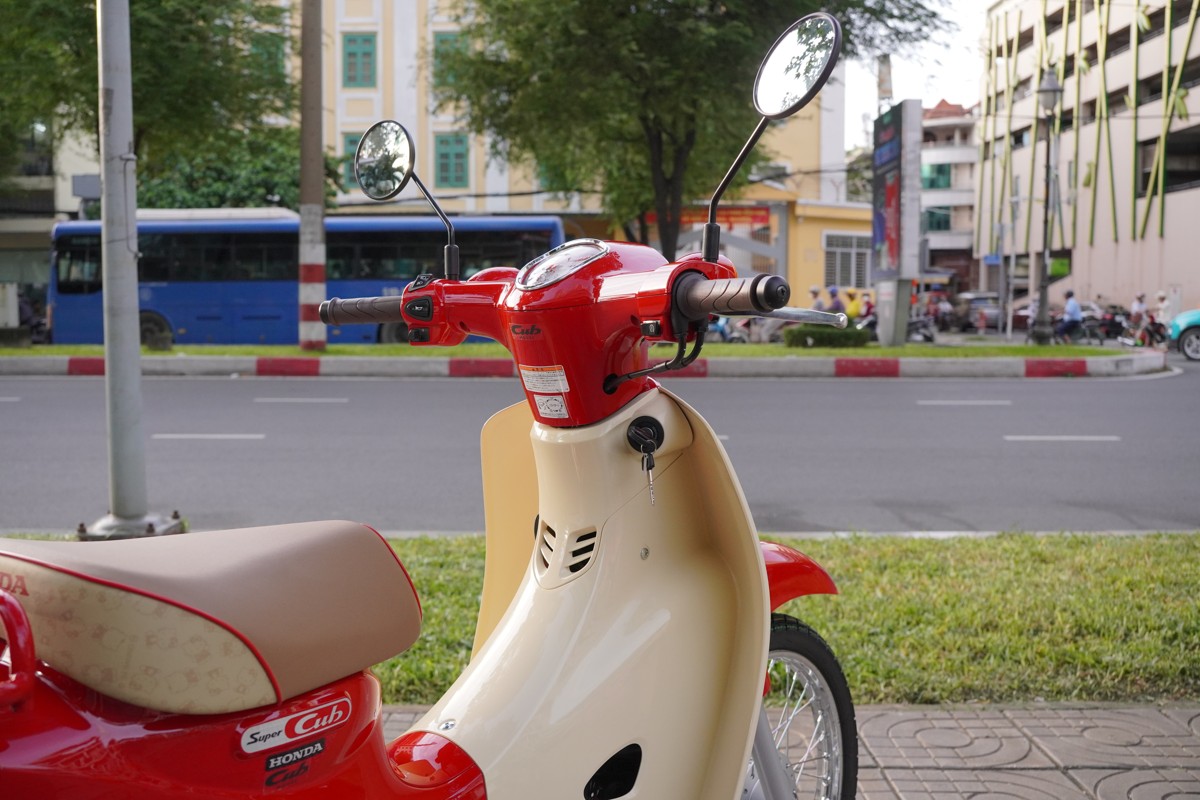 Honda Super Cub 50cc Hello Kitty Edition, Made In Japan, Hàng Hiếm tại Cần Thơ