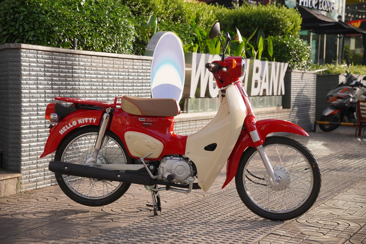 Honda Super Cub 50cc Hello Kitty Edition, Made In Japan, Hàng Hiếm tại Cần Thơ