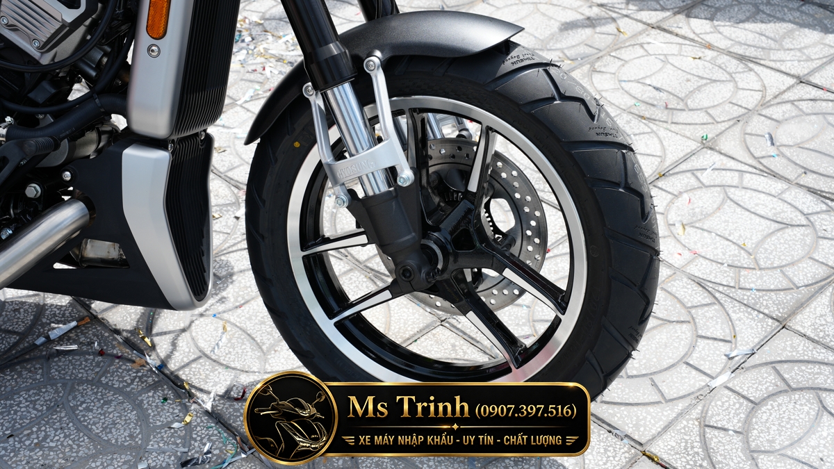 Hyosung GV350X tại Moto Cần Thơ - Cruiser 350cc Phong Cách Mỹ Cơ Bắp, Cá Tính