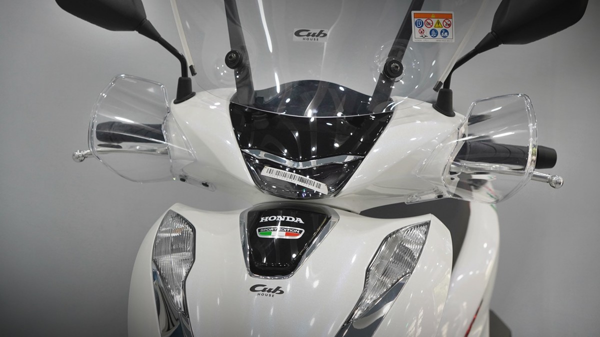 Honda SH150 trắng pha lê nhập Ý 2026 tại Moto Cần Thơ - Sport Edition chính ngạch, chuẩn chất Ý
