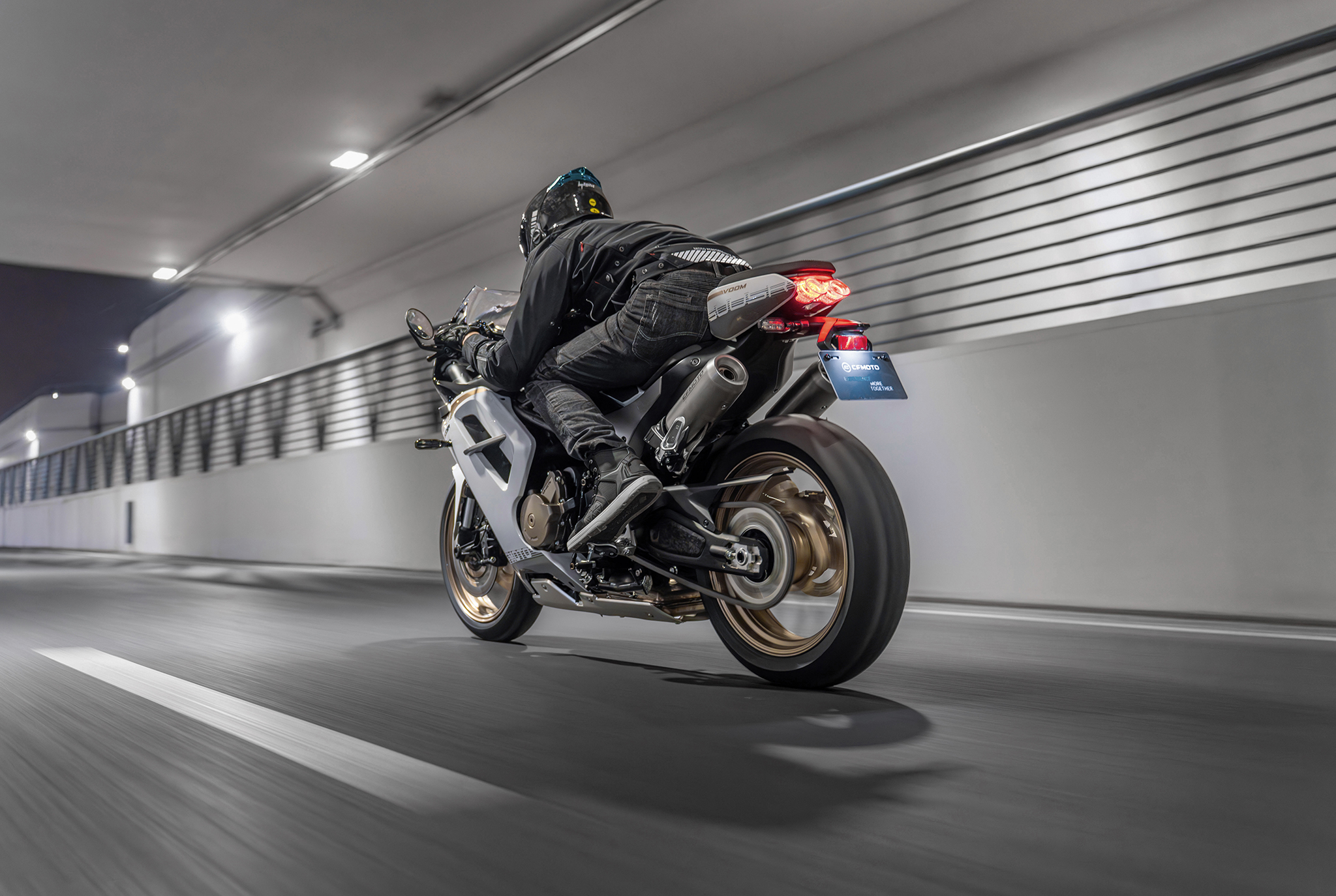 CF Moto VOOM 500SR, 4 Xi Lanh Thẳng Hàng, Retro Sport Độc Đáo tại Cần Thơ