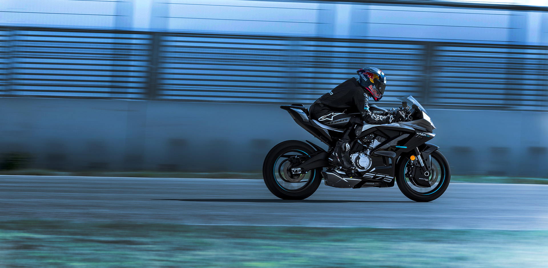 CF Moto 675SR-R 2025 3 Xi Lanh Ngang, Siêu Thể Thao, Giá Rẻ tại Cần Thơ