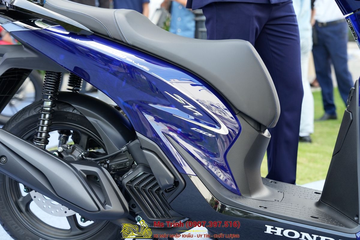 Honda SH150 Vetro Blue 2026 Limited Edition - Siêu phẩm SH Ý dàn áo xanh trong suốt cực hiếm tại Moto Cần Thơ