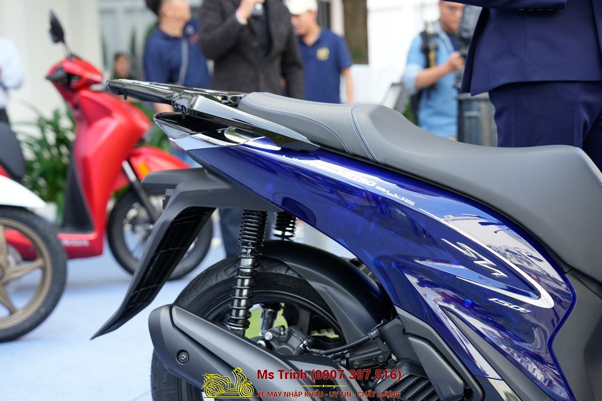 Honda SH150 Vetro Blue 2026 Limited Edition - Siêu phẩm SH Ý dàn áo xanh trong suốt cực hiếm tại Moto Cần Thơ