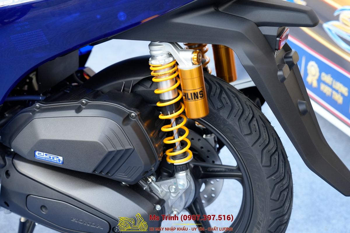Honda SH150 Vetro Blue 2026 Limited Edition - Siêu phẩm SH Ý dàn áo xanh trong suốt cực hiếm tại Moto Cần Thơ