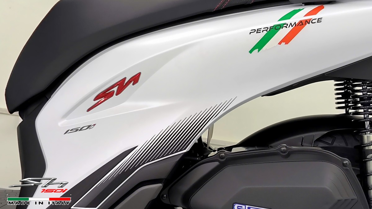 Tem xe mang phong cách thể thao cá tính