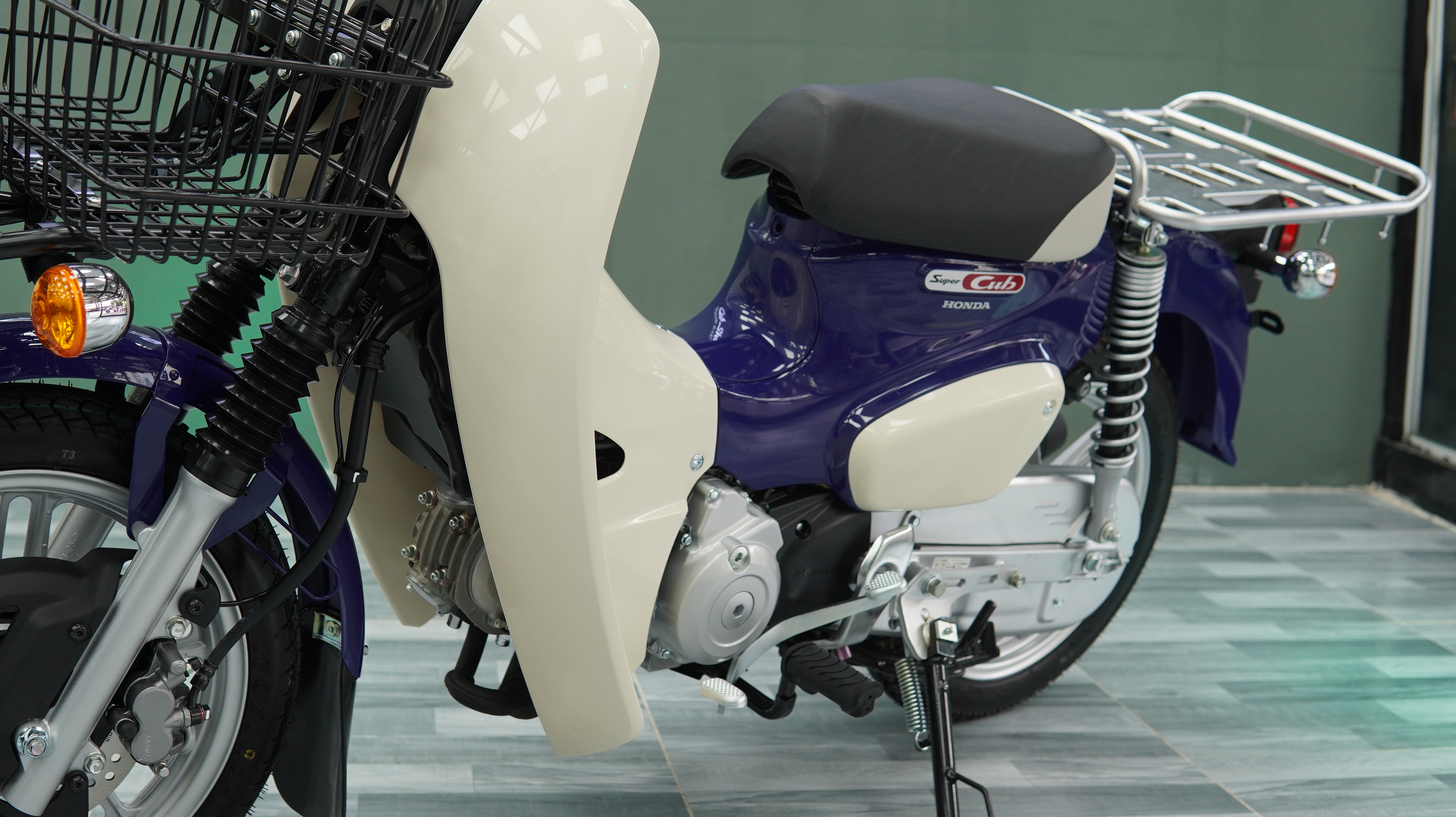 Honda Super Cub 110 Pro ABS 2025, Nhập Khẩu Chính Hãng Từ Nhật