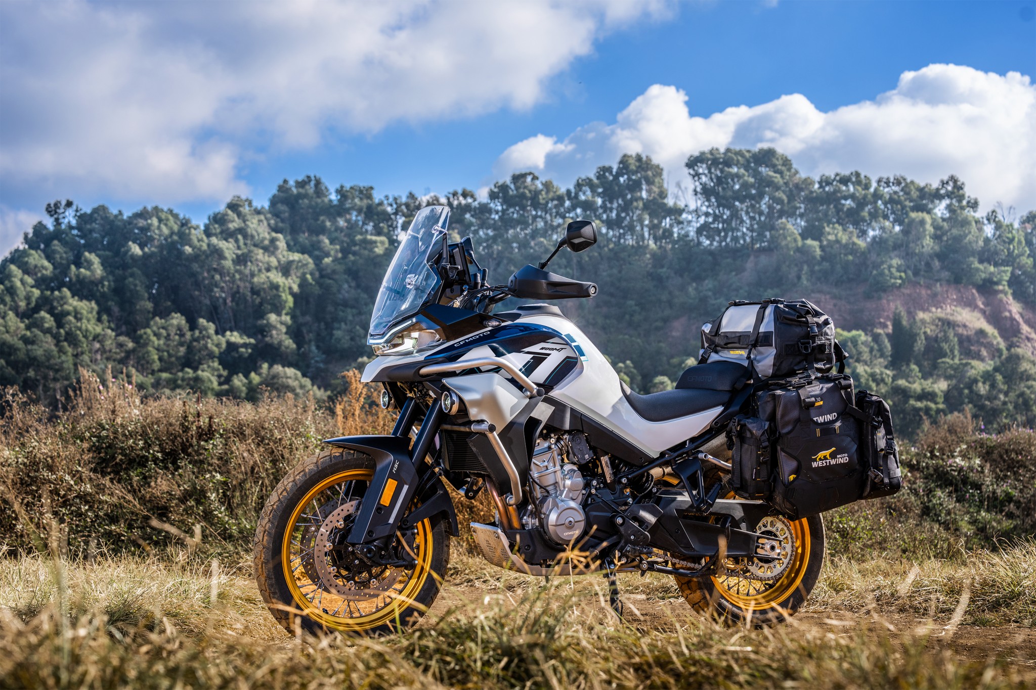 CF Moto 800MT Explorer 2025, ADV Cao Cấp Nhất, Chính Hãng, Giá Tốt