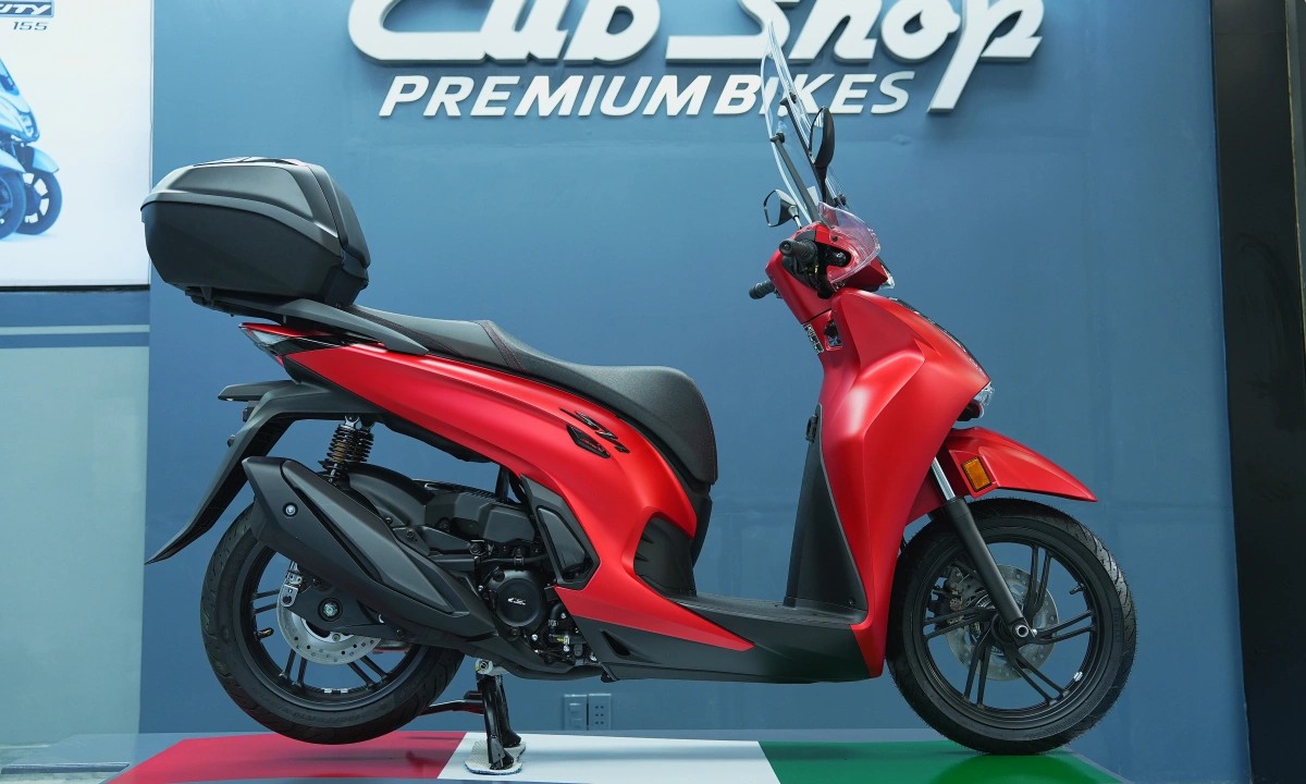 Honda SH350i 2025 nhập Italy đầu tiên về Việt Nam